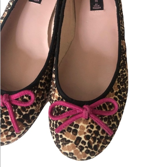 Steven By Steve Madden Shoes - SOLD [Steve Madden] “Mitzie” Beige Print Flats Sz 8M
